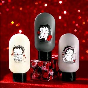 Betty Boop plastic travel bottles